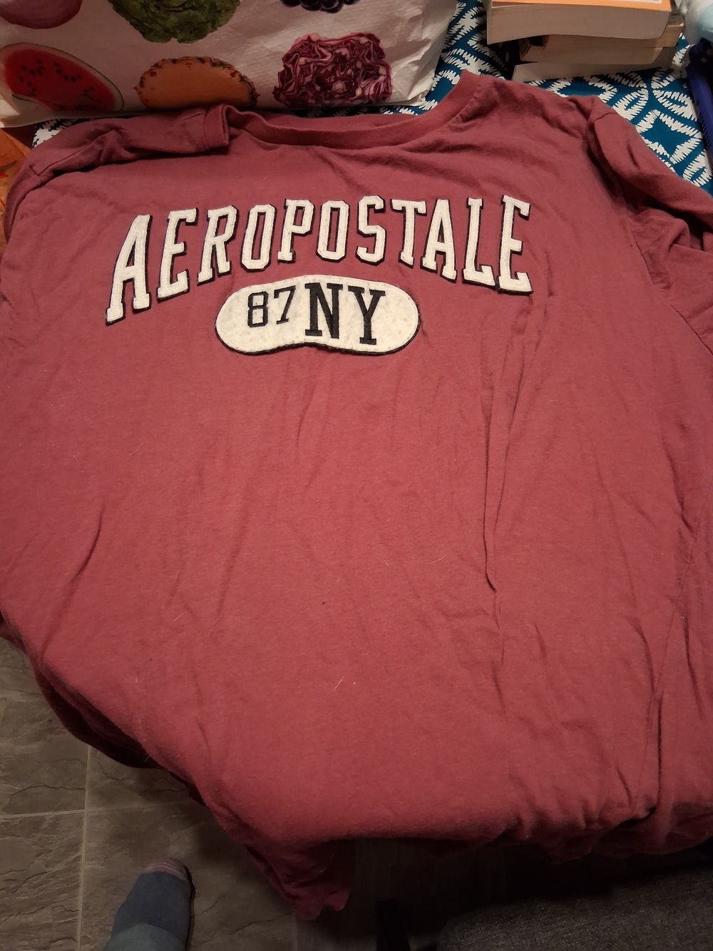 Aeropostale Men's Short Sleeve Tee in Dusty Rose with White Logo